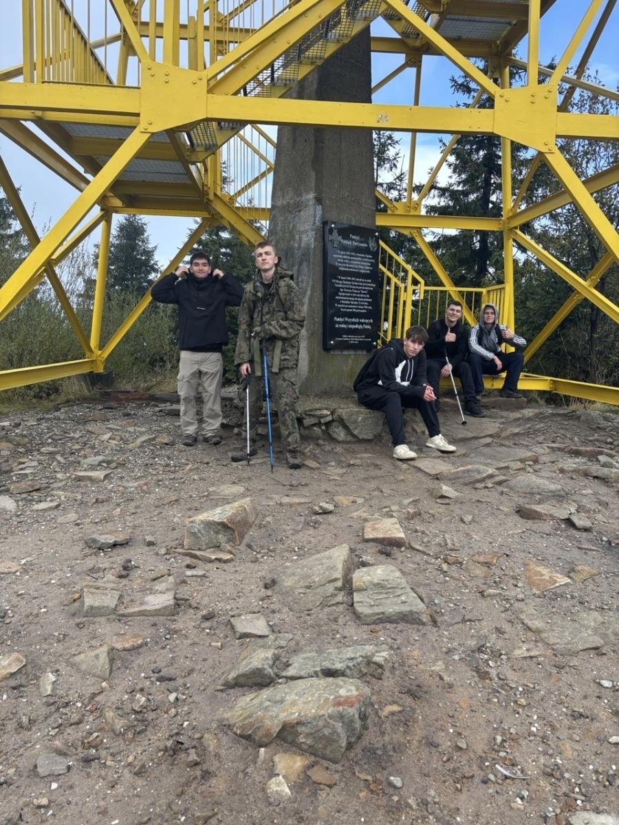 Zdjęcie w galerii na portalu naszraciborz.pl: Ekonomik na szlaku. Przygoda w Beskidzie Śląskim wiadomości z regionu