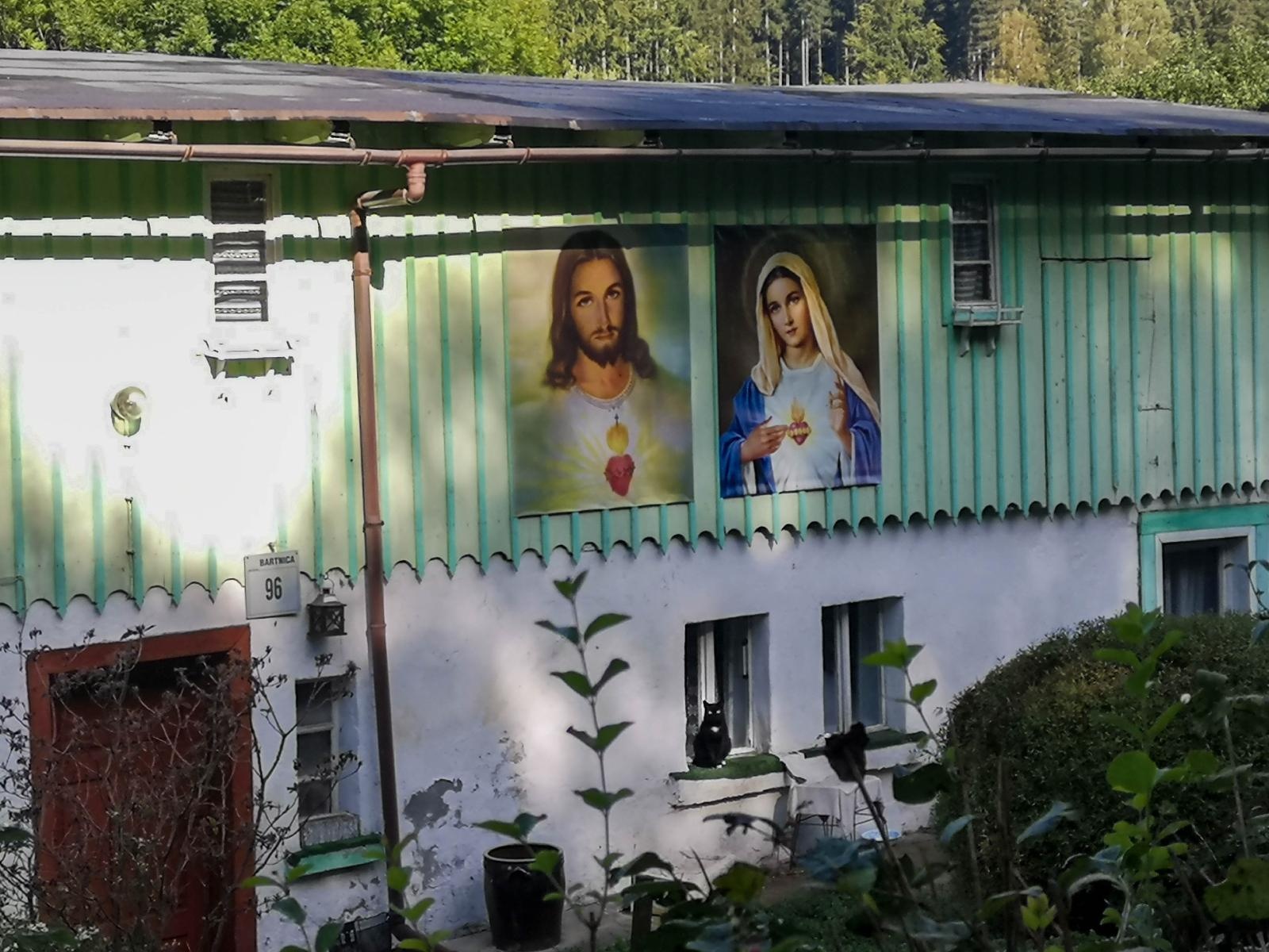 Zdjęcie w galerii na portalu naszraciborz.pl: Pieszo wzdłuż granic kraju - biblioteka zaprasza na spotkanie w ramach NOCY BIBLIOTEK wiadomości z regionu