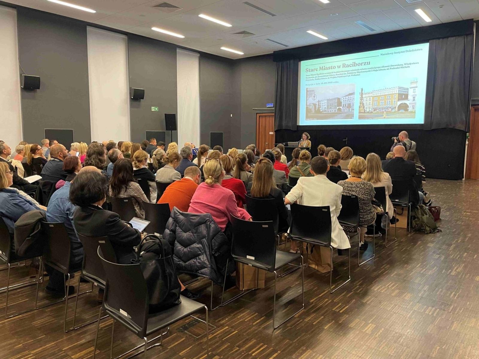 Zdjęcie w galerii na portalu naszraciborz.pl: Dziedzictwo kulturowe w centrum uwagi. Inauguracja ogólnopolskiego projektu w Państwowym Muzeum Etnograficznym wiadomości z regionu