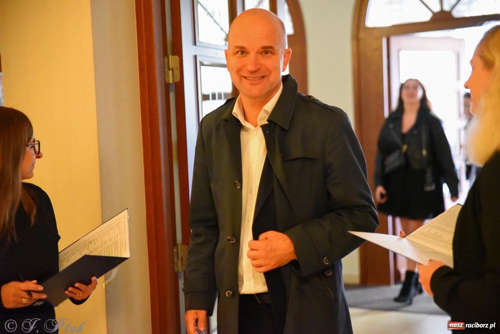 Zdjęcie w galerii na portalu naszraciborz.pl: Edukacja – najpotężniejsza broń do zmiany świata. Gaudeamus igitur w raciborskiej Akademii Nauk Stosowanych wiadomości z regionu