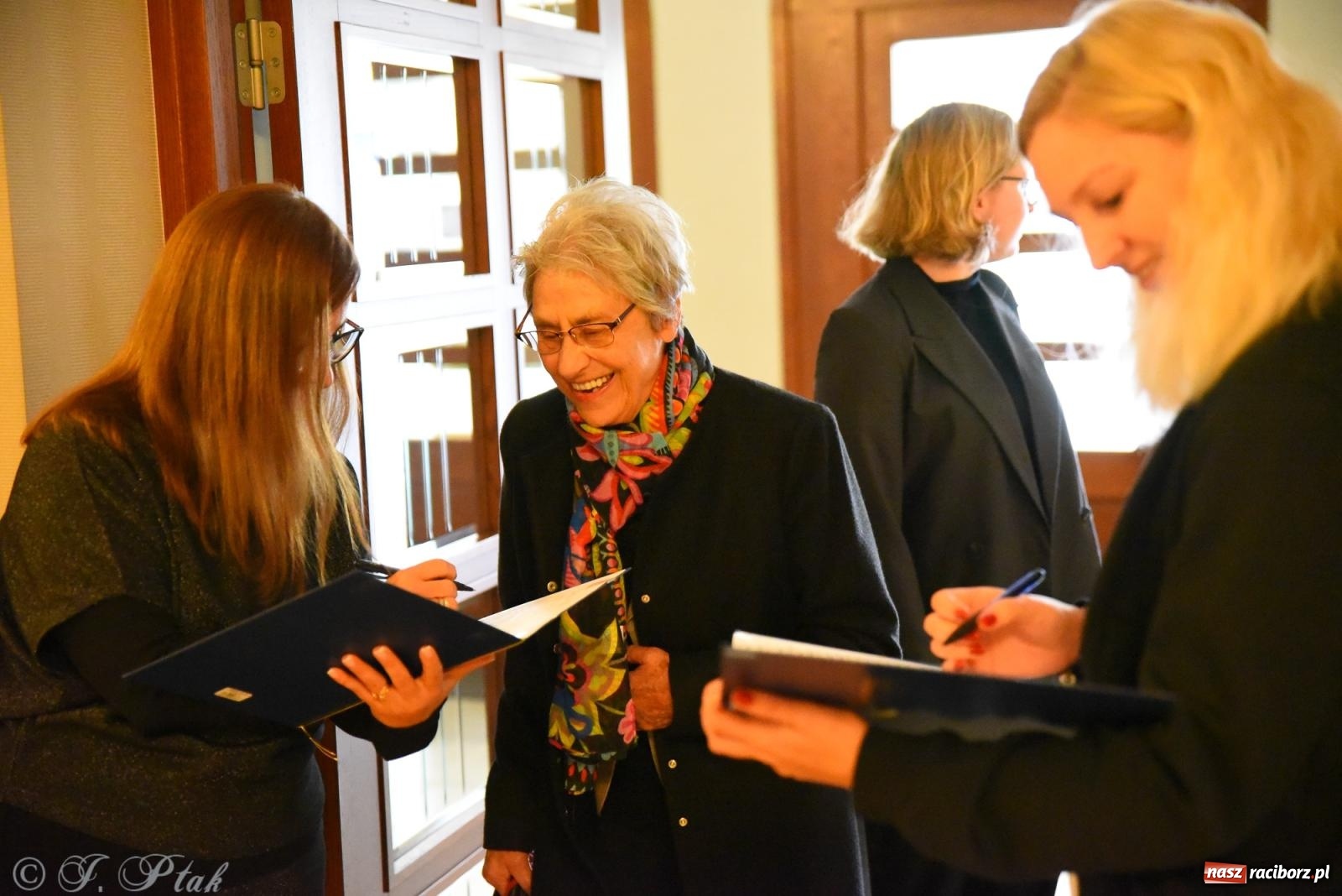 Zdjęcie w galerii na portalu naszraciborz.pl: Edukacja – najpotężniejsza broń do zmiany świata. Gaudeamus igitur w raciborskiej Akademii Nauk Stosowanych wiadomości z regionu