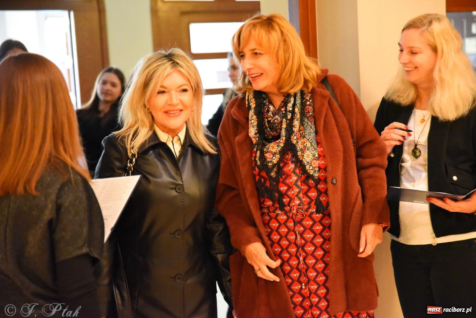 Zdjęcie w galerii na portalu naszraciborz.pl: Edukacja – najpotężniejsza broń do zmiany świata. Gaudeamus igitur w raciborskiej Akademii Nauk Stosowanych wiadomości z regionu