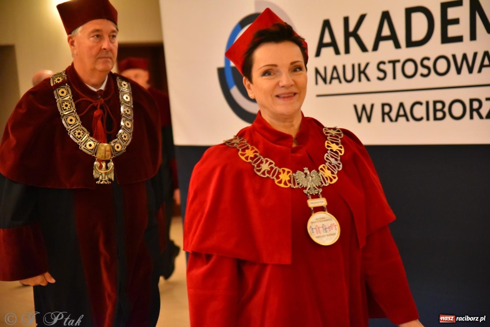 Zdjęcie w galerii na portalu naszraciborz.pl: Edukacja – najpotężniejsza broń do zmiany świata. Gaudeamus igitur w raciborskiej Akademii Nauk Stosowanych wiadomości z regionu