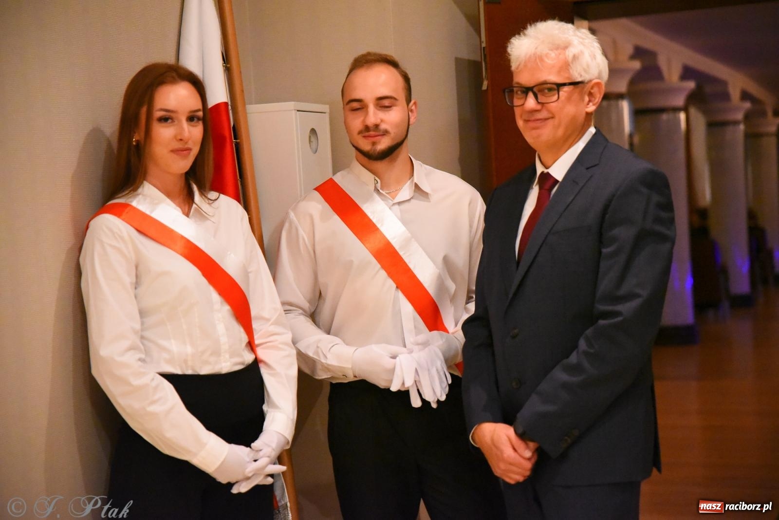 Zdjęcie w galerii na portalu naszraciborz.pl: Edukacja – najpotężniejsza broń do zmiany świata. Gaudeamus igitur w raciborskiej Akademii Nauk Stosowanych wiadomości z regionu