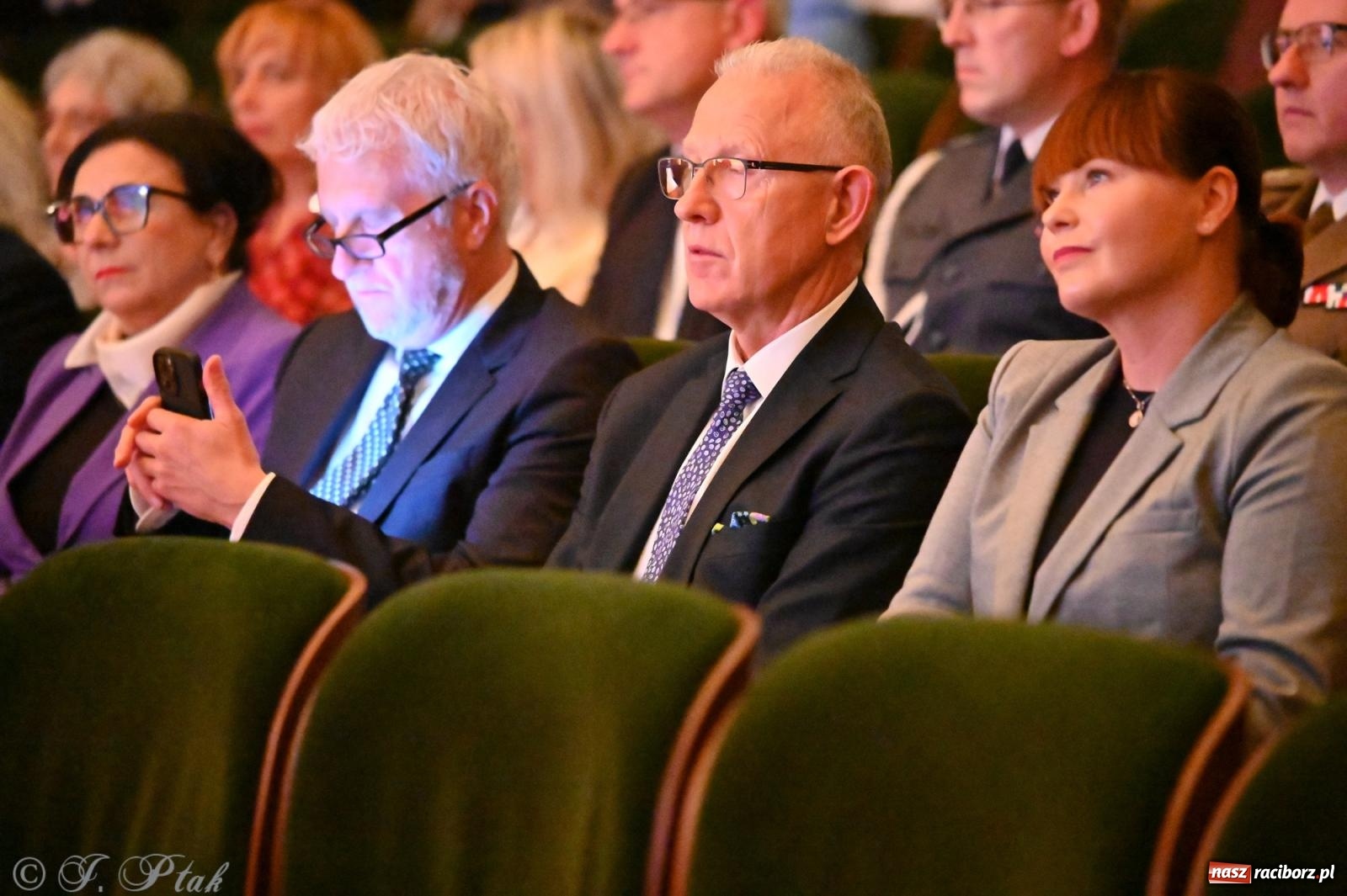 Zdjęcie w galerii na portalu naszraciborz.pl: Edukacja – najpotężniejsza broń do zmiany świata. Gaudeamus igitur w raciborskiej Akademii Nauk Stosowanych wiadomości z regionu