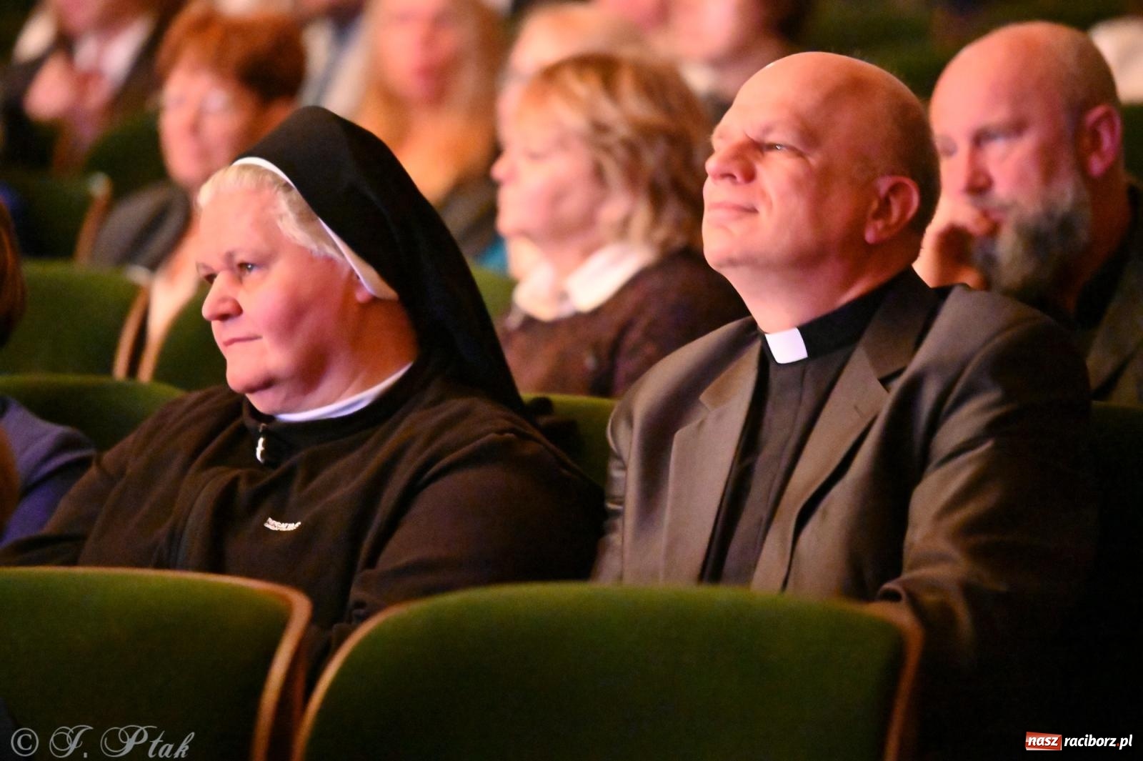 Zdjęcie w galerii na portalu naszraciborz.pl: Edukacja – najpotężniejsza broń do zmiany świata. Gaudeamus igitur w raciborskiej Akademii Nauk Stosowanych wiadomości z regionu