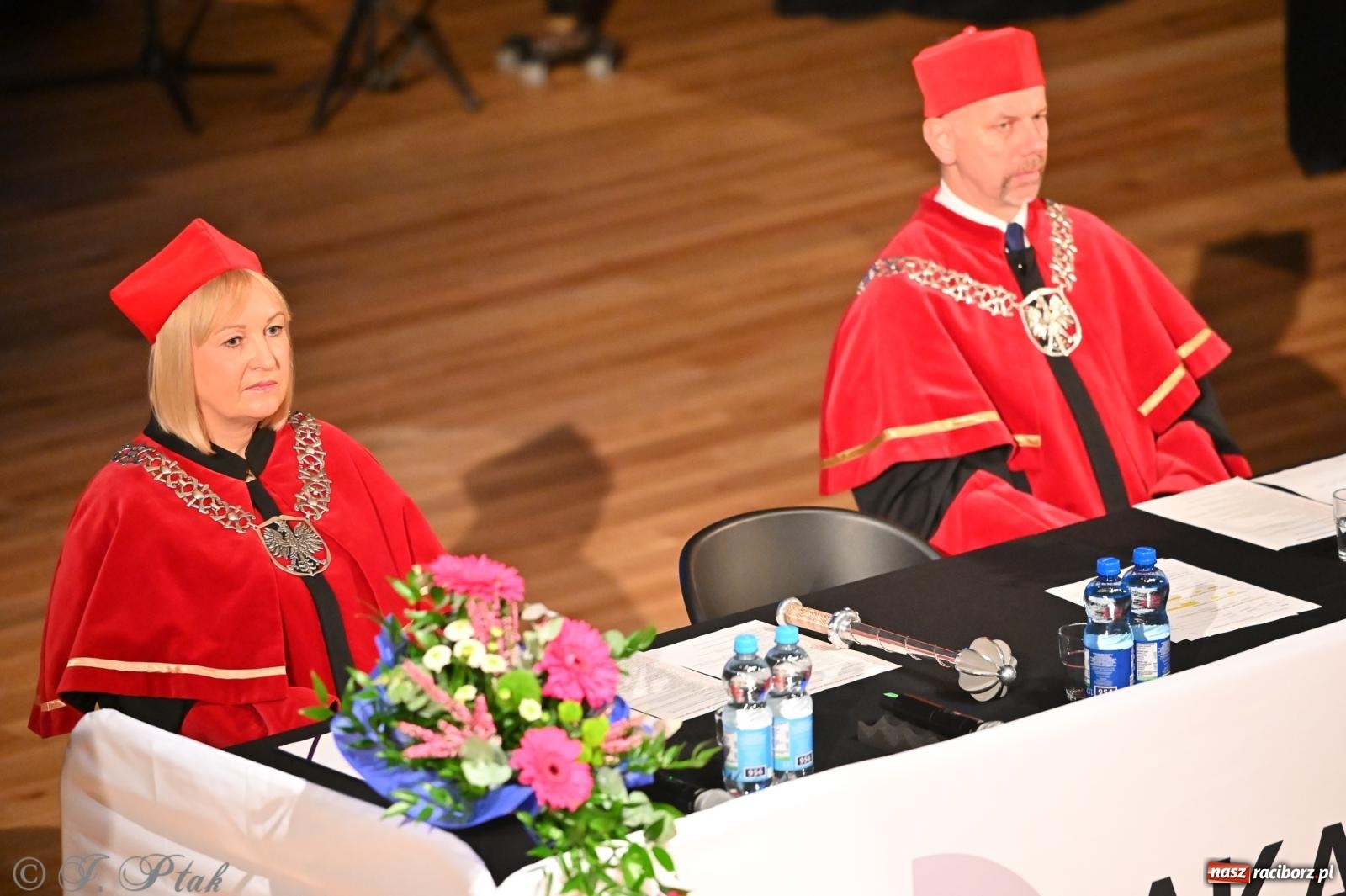Zdjęcie w galerii na portalu naszraciborz.pl: Edukacja – najpotężniejsza broń do zmiany świata. Gaudeamus igitur w raciborskiej Akademii Nauk Stosowanych wiadomości z regionu