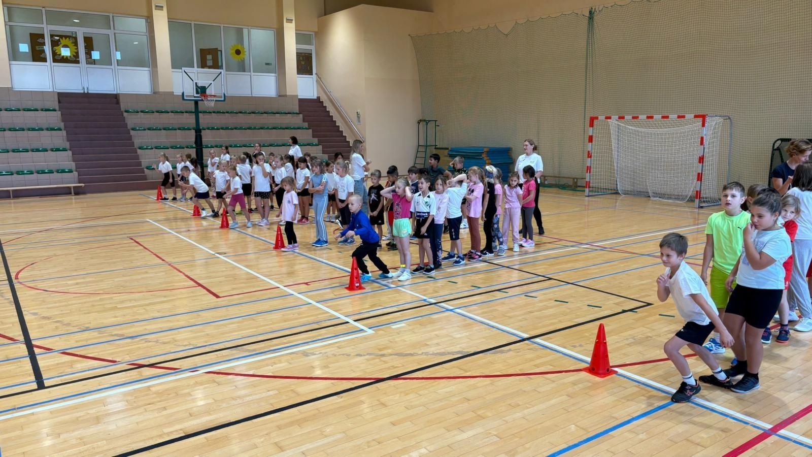 Zdjęcie w galerii na portalu naszraciborz.pl: Sport bez granic – polsko-czeskie spotkanie młodych sportowców w Rudniku wiadomości z regionu