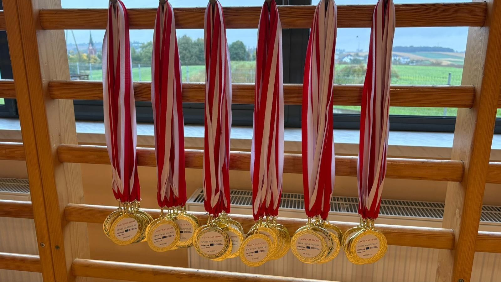 Zdjęcie w galerii na portalu naszraciborz.pl: Sport bez granic – polsko-czeskie spotkanie młodych sportowców w Rudniku wiadomości z regionu