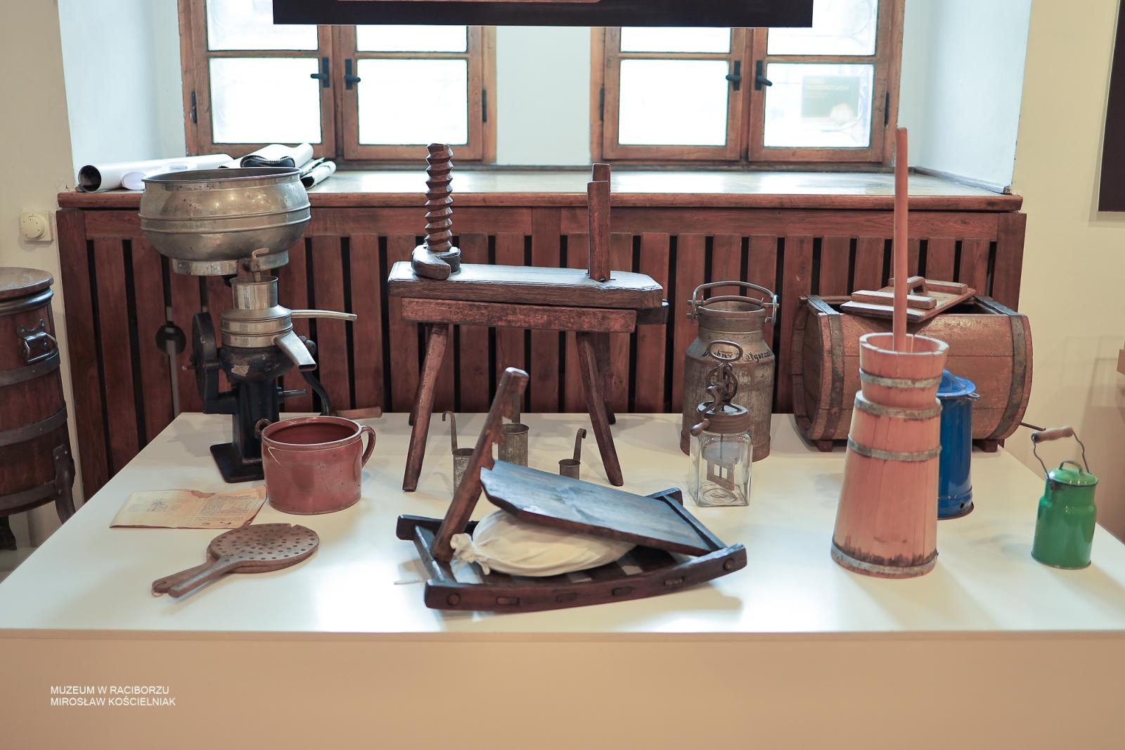 Zdjęcie w galerii na portalu naszraciborz.pl: Tradycje kulinarne ziemi raciborskiej i hulczyńskiej - nowa wystawa w Muzeum już otwarta wiadomości z regionu