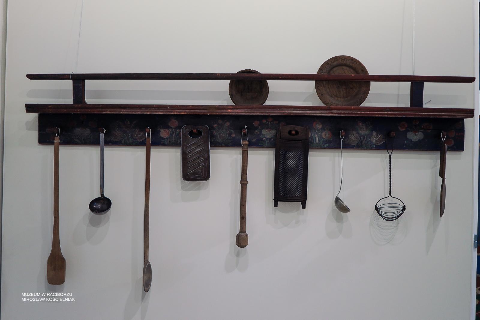 Zdjęcie w galerii na portalu naszraciborz.pl: Tradycje kulinarne ziemi raciborskiej i hulczyńskiej - nowa wystawa w Muzeum już otwarta wiadomości z regionu