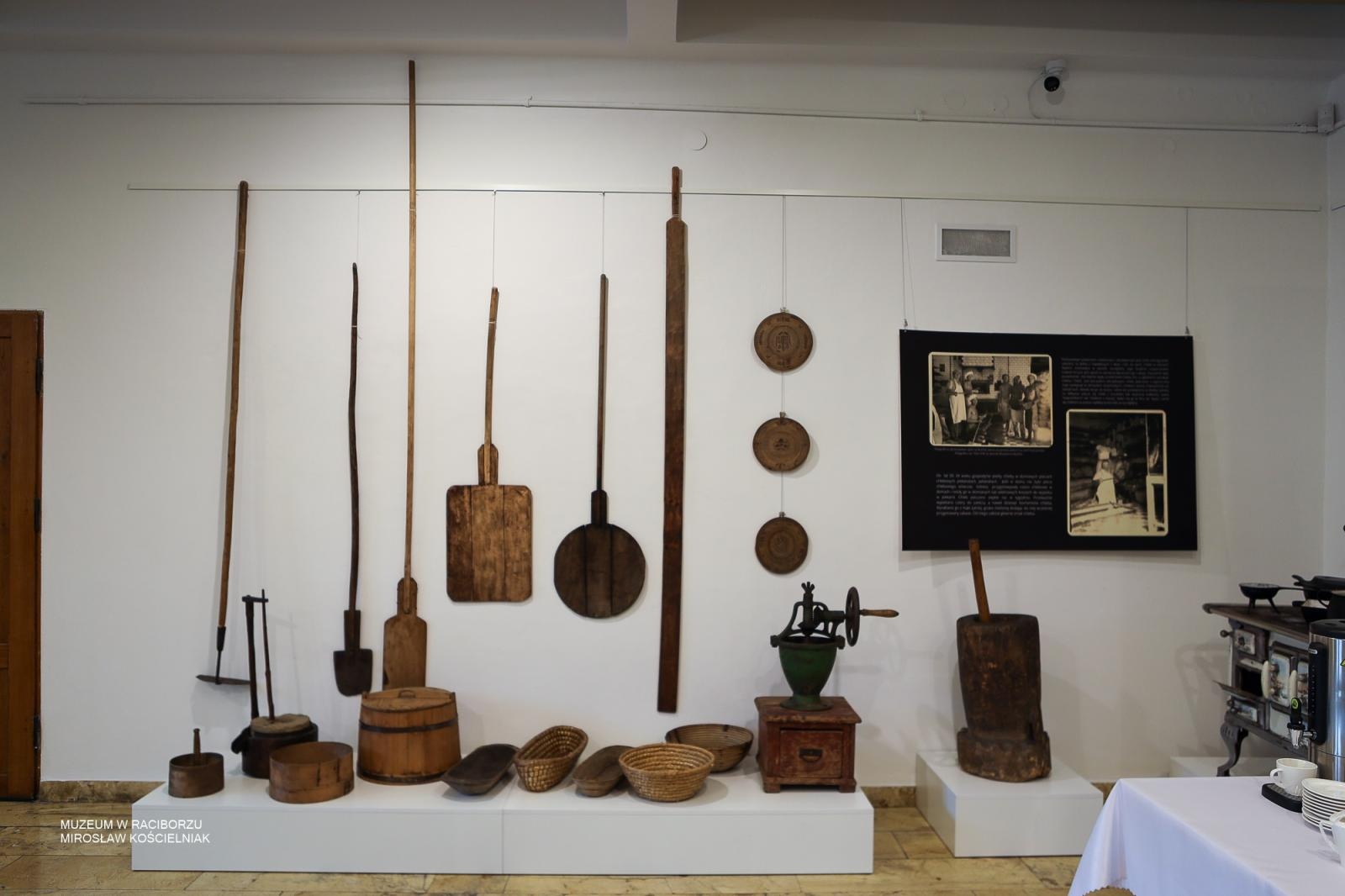 Zdjęcie w galerii na portalu naszraciborz.pl: Tradycje kulinarne ziemi raciborskiej i hulczyńskiej - nowa wystawa w Muzeum już otwarta wiadomości z regionu