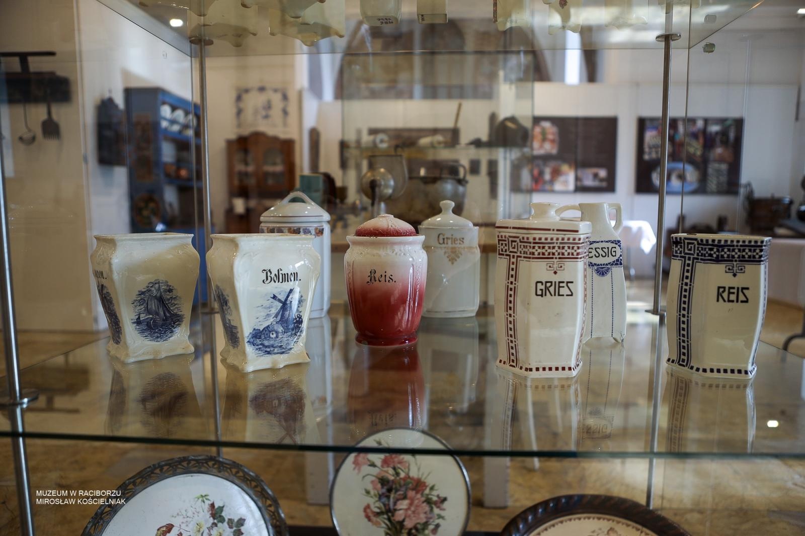 Zdjęcie w galerii na portalu naszraciborz.pl: Tradycje kulinarne ziemi raciborskiej i hulczyńskiej - nowa wystawa w Muzeum już otwarta wiadomości z regionu