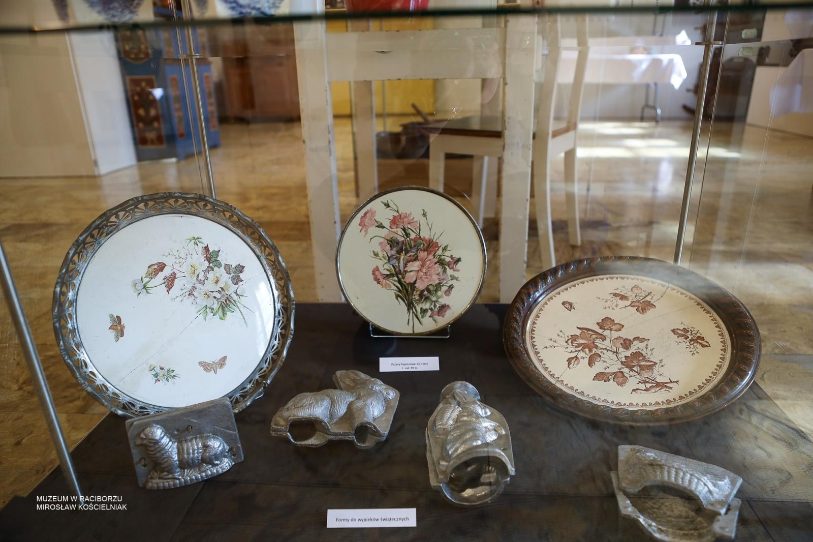 Zdjęcie w galerii na portalu naszraciborz.pl: Tradycje kulinarne ziemi raciborskiej i hulczyńskiej - nowa wystawa w Muzeum już otwarta wiadomości z regionu