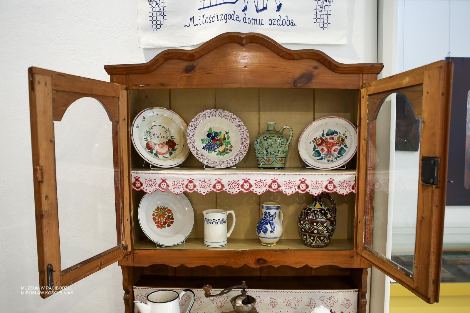 Zdjęcie w galerii na portalu naszraciborz.pl: Tradycje kulinarne ziemi raciborskiej i hulczyńskiej - nowa wystawa w Muzeum już otwarta wiadomości z regionu