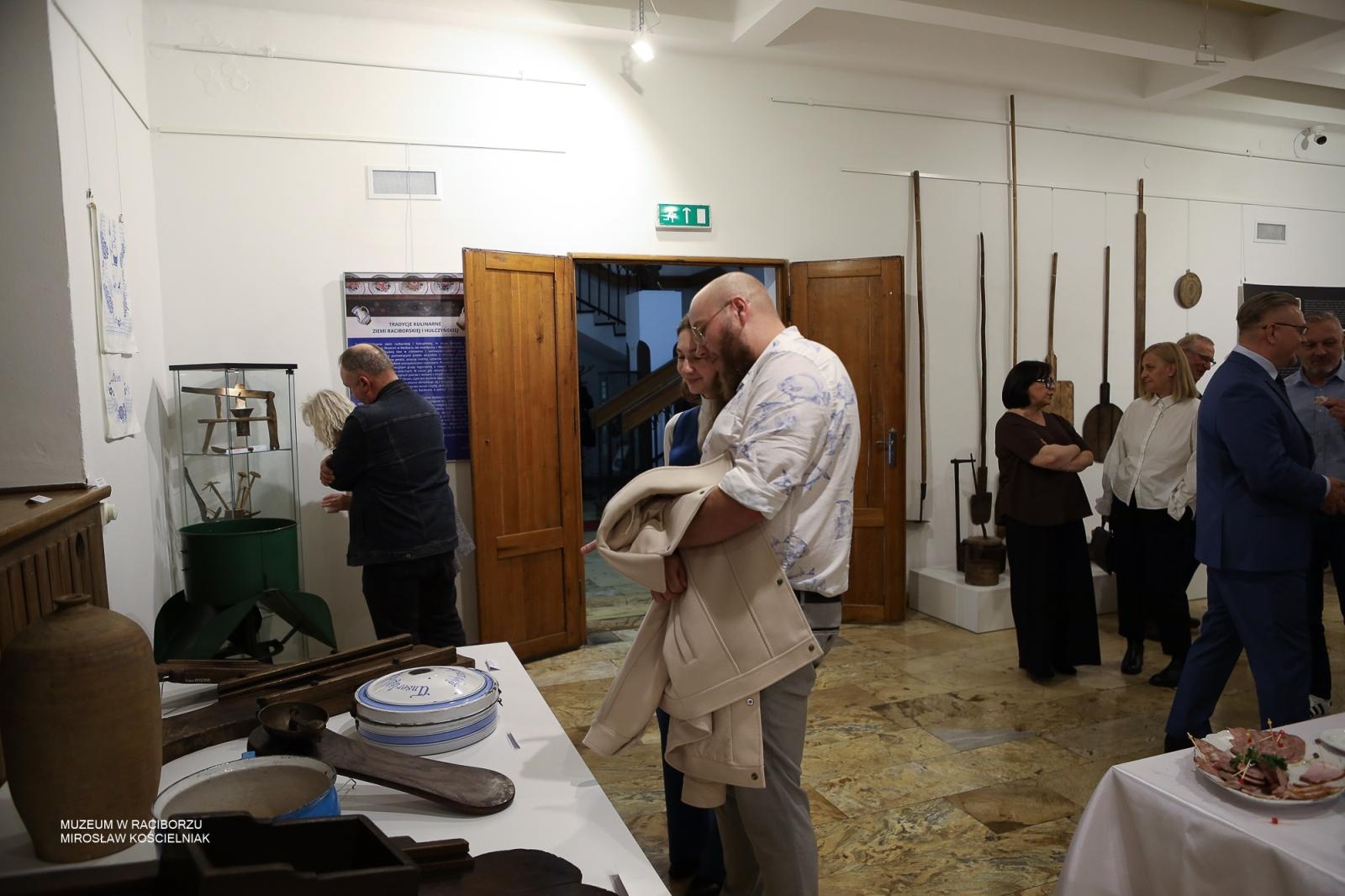 Zdjęcie w galerii na portalu naszraciborz.pl: Tradycje kulinarne ziemi raciborskiej i hulczyńskiej - nowa wystawa w Muzeum już otwarta wiadomości z regionu