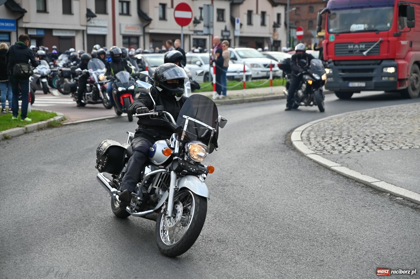 Zdjęcie w galerii na portalu naszraciborz.pl: Motocykliści zakończyli sezon 2025 w Raciborzu [FOTO i WIDEO] wiadomości z regionu
