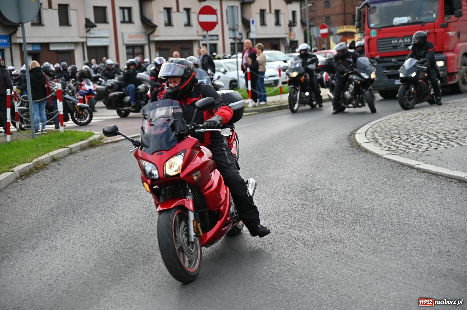 Zdjęcie w galerii na portalu naszraciborz.pl: Motocykliści zakończyli sezon 2025 w Raciborzu [FOTO i WIDEO] wiadomości z regionu