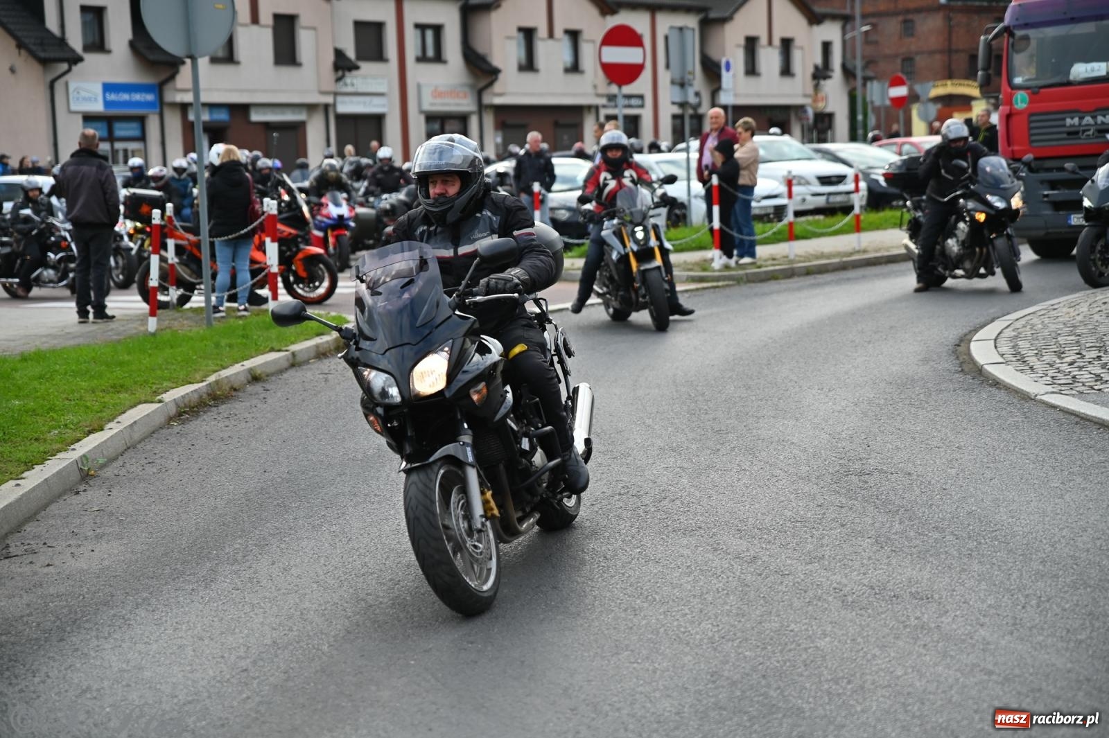 Zdjęcie w galerii na portalu naszraciborz.pl: Motocykliści zakończyli sezon 2025 w Raciborzu [FOTO i WIDEO] wiadomości z regionu