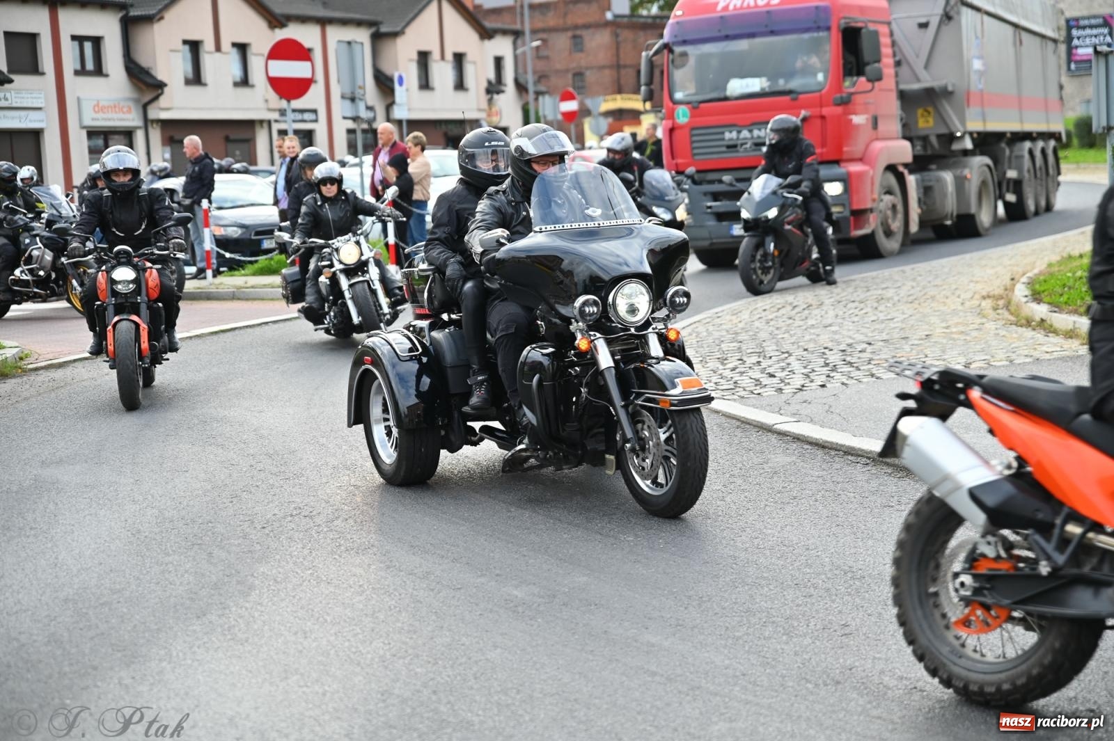 Zdjęcie w galerii na portalu naszraciborz.pl: Motocykliści zakończyli sezon 2025 w Raciborzu [FOTO i WIDEO] wiadomości z regionu