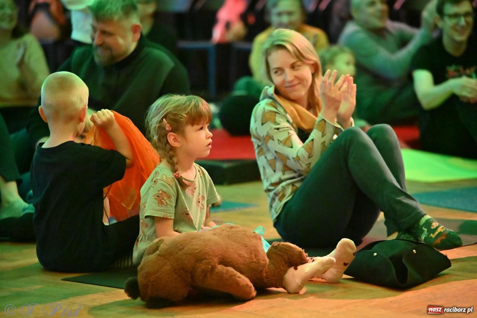 Zdjęcie w galerii na portalu naszraciborz.pl: Maluchy w Krainie Dźwięku wróciły do Raciborskiego Centrum Kultury wiadomości z regionu