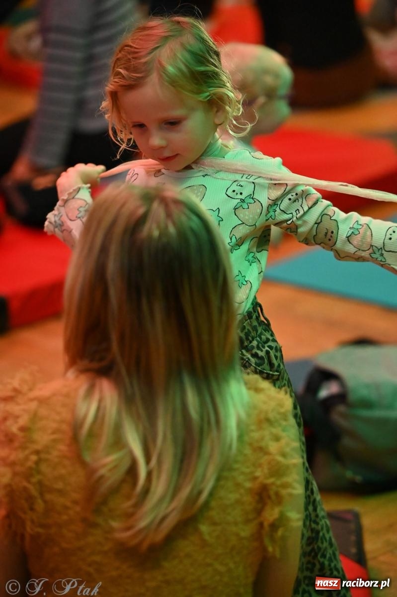 Zdjęcie w galerii na portalu naszraciborz.pl: Maluchy w Krainie Dźwięku wróciły do Raciborskiego Centrum Kultury wiadomości z regionu