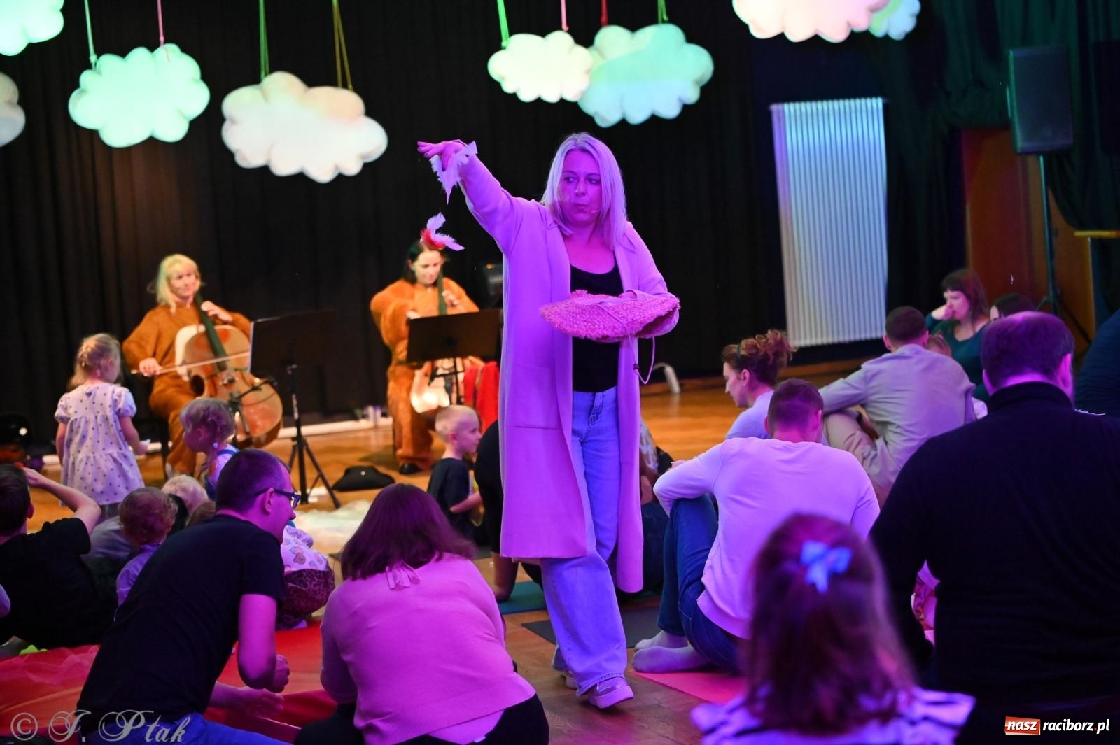 Zdjęcie w galerii na portalu naszraciborz.pl: Maluchy w Krainie Dźwięku wróciły do Raciborskiego Centrum Kultury wiadomości z regionu