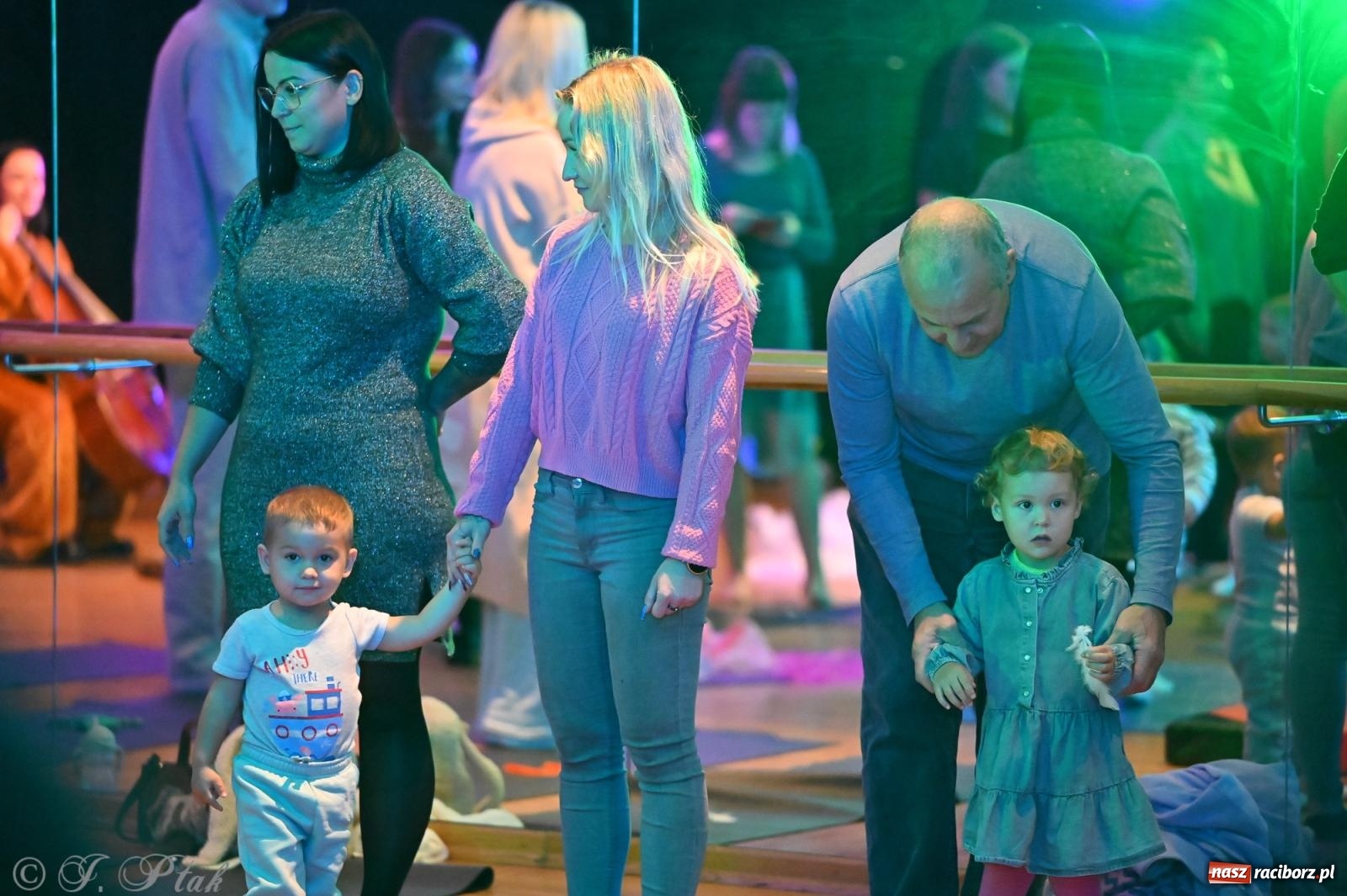 Zdjęcie w galerii na portalu naszraciborz.pl: Maluchy w Krainie Dźwięku wróciły do Raciborskiego Centrum Kultury wiadomości z regionu