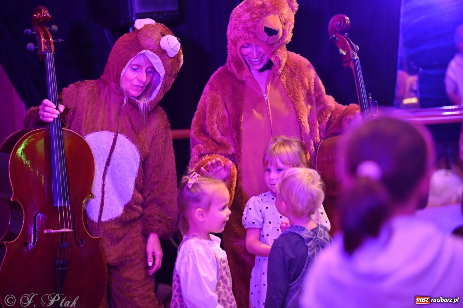Zdjęcie w galerii na portalu naszraciborz.pl: Maluchy w Krainie Dźwięku wróciły do Raciborskiego Centrum Kultury wiadomości z regionu