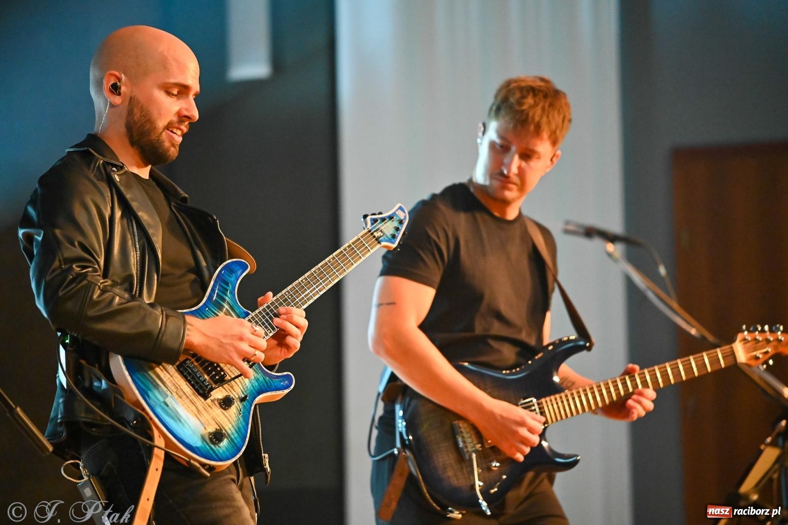 Zdjęcie w galerii na portalu naszraciborz.pl: Tomasz Madzia Guitar Experience porwał publiczność w RCK [FOTO i WIDEO] wiadomości z regionu
