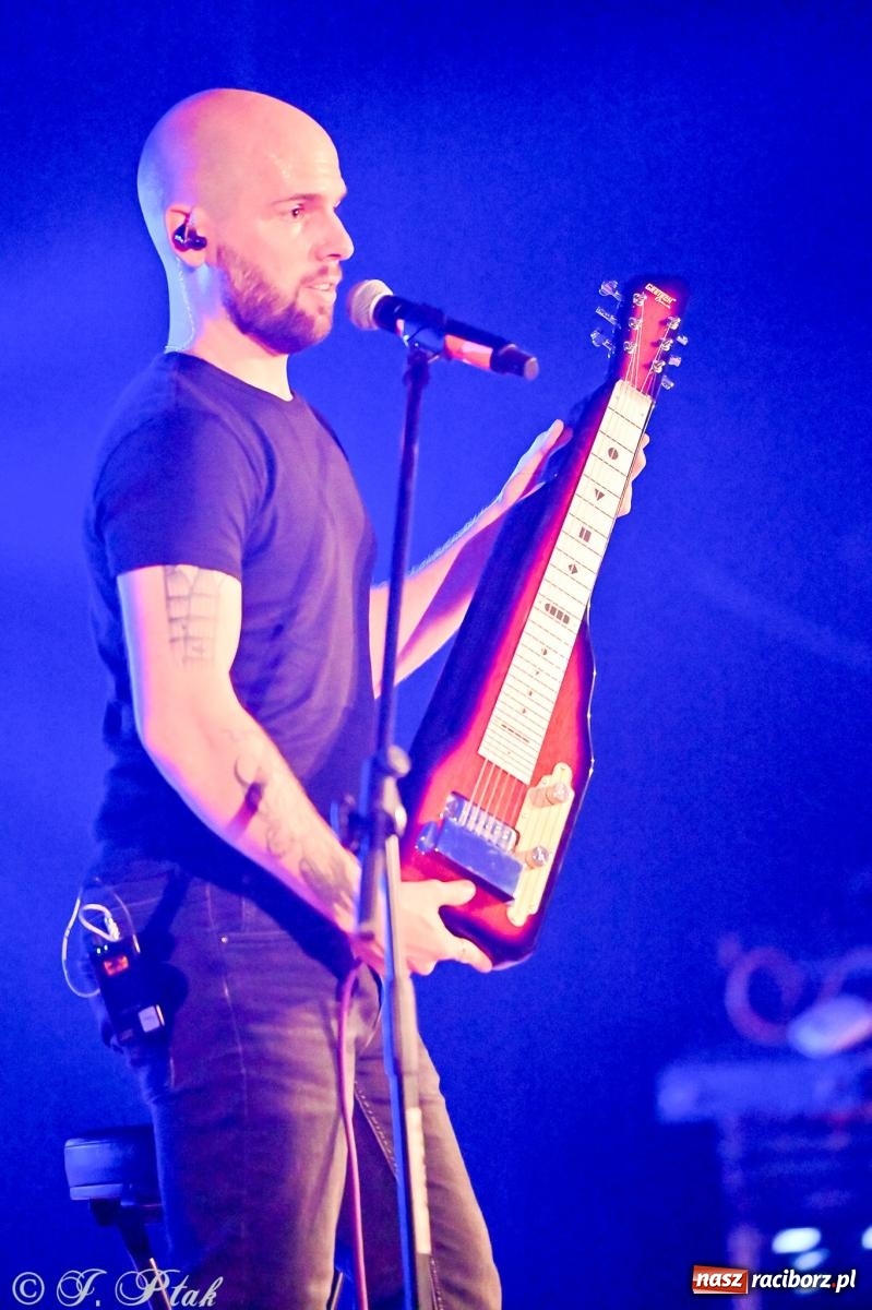 Zdjęcie w galerii na portalu naszraciborz.pl: Tomasz Madzia Guitar Experience porwał publiczność w RCK [FOTO i WIDEO] wiadomości z regionu