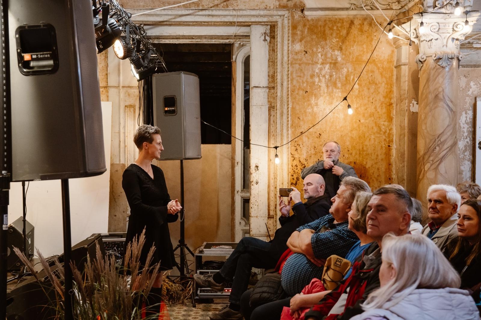 Zdjęcie w galerii na portalu naszraciborz.pl: Poetycka muzyka w historycznych murach pałacu w Krowiarkach wiadomości z regionu