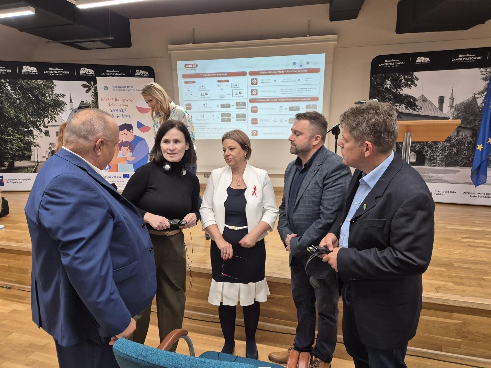 Zdjęcie w galerii na portalu naszraciborz.pl: Polsko-czesko-węgierska wymiana doświadczeń nauczycieli w Raciborzu wiadomości z regionu