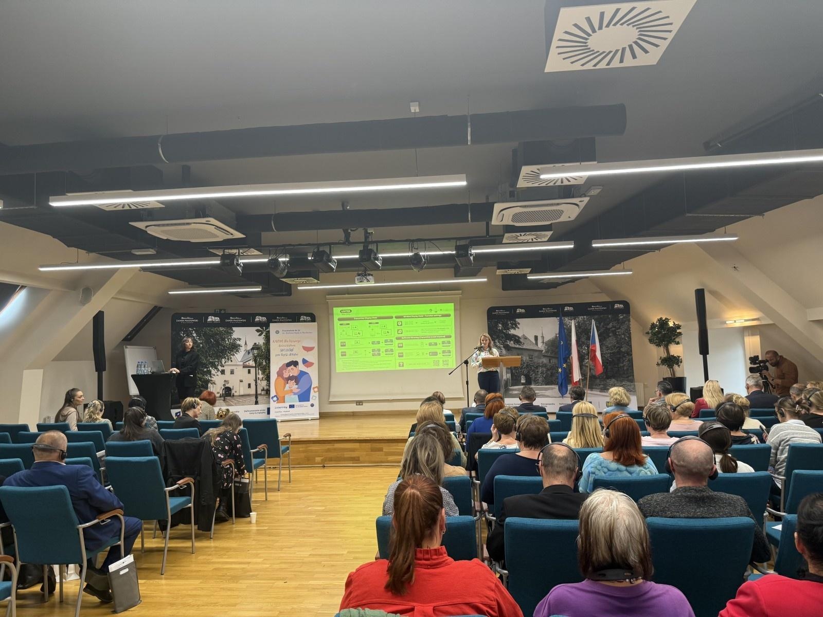 Zdjęcie w galerii na portalu naszraciborz.pl: Międzynarodowa konferencja pt. Ochrona dzieci bez granic – Polska, Czechy i Węgry we wspólnej misji wiadomości z regionu