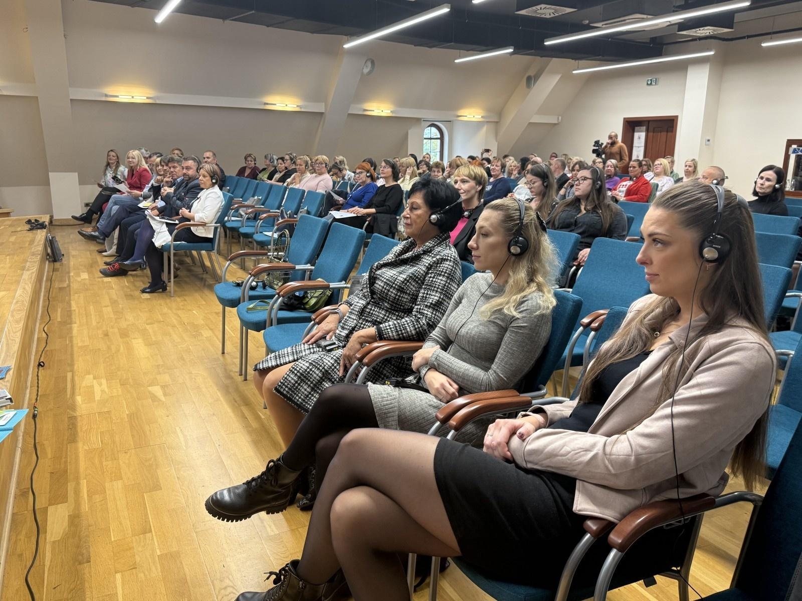 Zdjęcie w galerii na portalu naszraciborz.pl: Międzynarodowa konferencja pt. Ochrona dzieci bez granic – Polska, Czechy i Węgry we wspólnej misji wiadomości z regionu