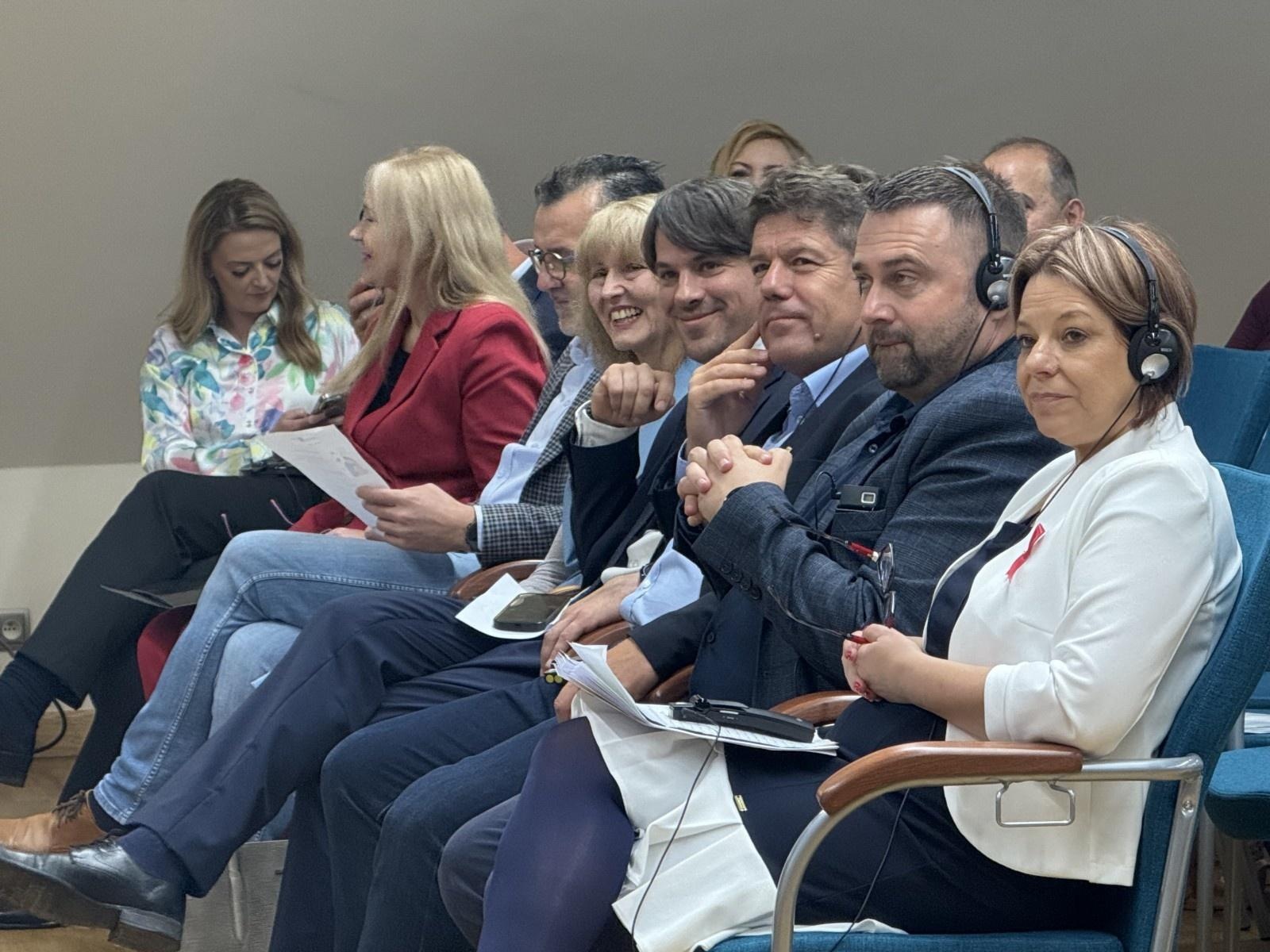 Zdjęcie w galerii na portalu naszraciborz.pl: Międzynarodowa konferencja pt. Ochrona dzieci bez granic – Polska, Czechy i Węgry we wspólnej misji wiadomości z regionu