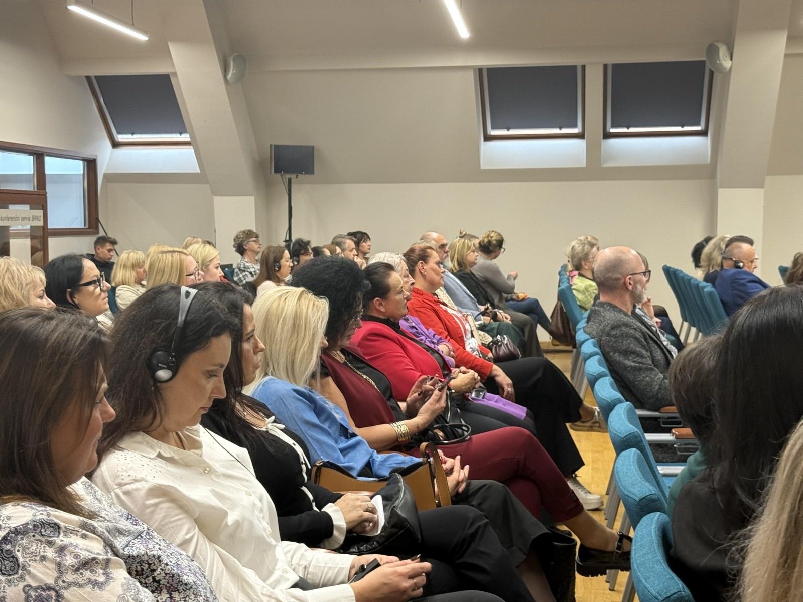 Zdjęcie w galerii na portalu naszraciborz.pl: Międzynarodowa konferencja pt. Ochrona dzieci bez granic – Polska, Czechy i Węgry we wspólnej misji wiadomości z regionu