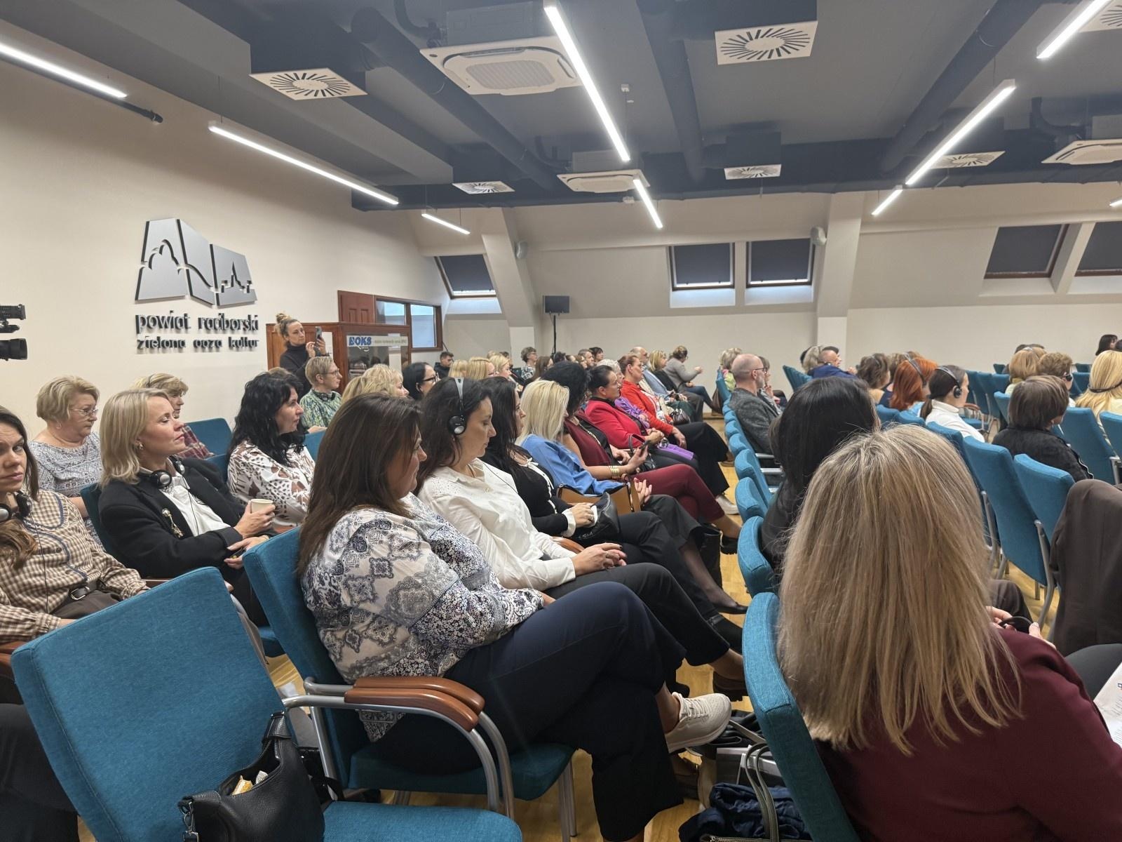 Zdjęcie w galerii na portalu naszraciborz.pl: Międzynarodowa konferencja pt. Ochrona dzieci bez granic – Polska, Czechy i Węgry we wspólnej misji wiadomości z regionu