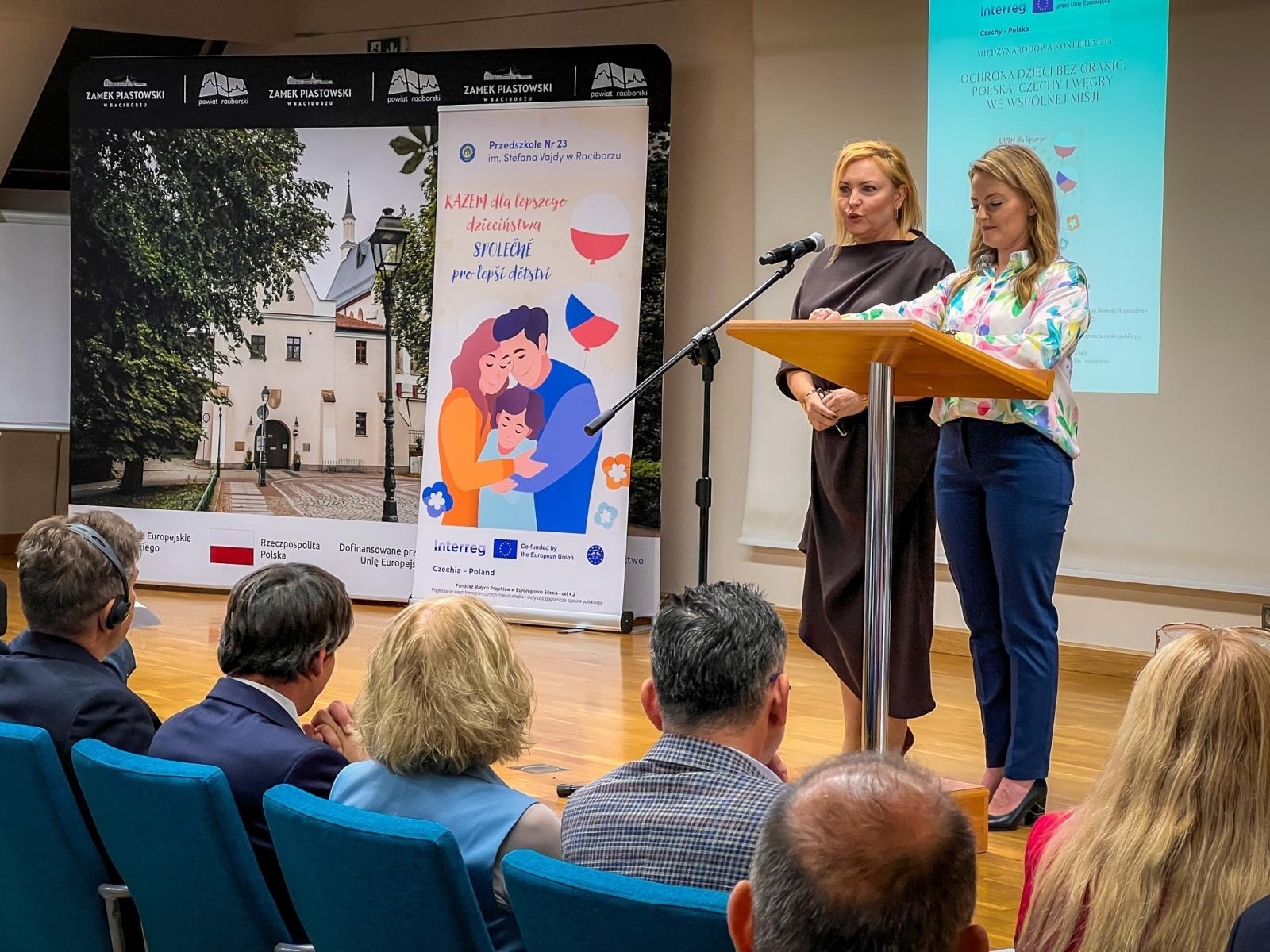 Zdjęcie w galerii na portalu naszraciborz.pl: Międzynarodowa konferencja pt. Ochrona dzieci bez granic – Polska, Czechy i Węgry we wspólnej misji wiadomości z regionu