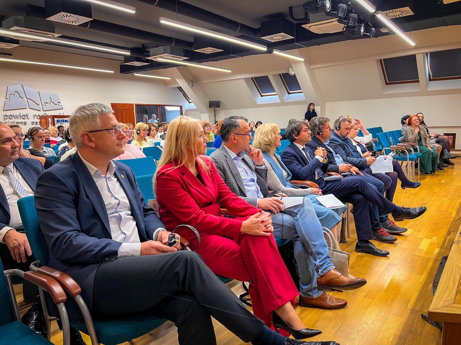 Zdjęcie w galerii na portalu naszraciborz.pl: Międzynarodowa konferencja pt. Ochrona dzieci bez granic – Polska, Czechy i Węgry we wspólnej misji wiadomości z regionu