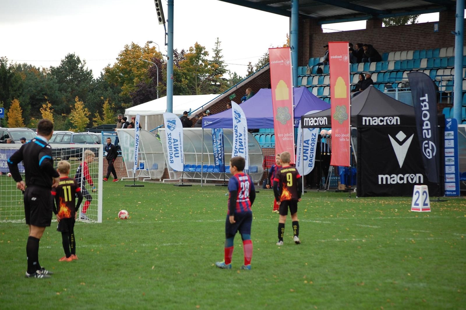 Zdjęcie w galerii na portalu naszraciborz.pl: Macron Cup. Piłkarska rywalizacja przy Srebrnej [FOTO] wiadomości z regionu