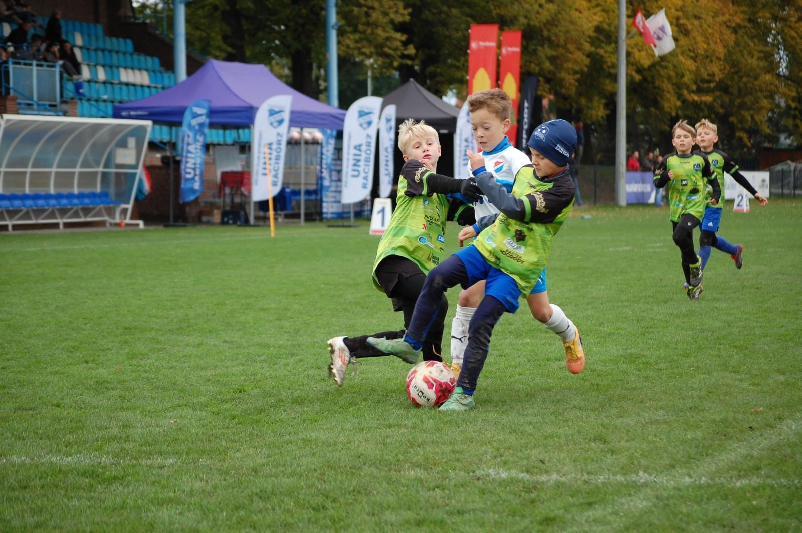 Zdjęcie w galerii na portalu naszraciborz.pl: Macron Cup. Piłkarska rywalizacja przy Srebrnej [FOTO] wiadomości z regionu