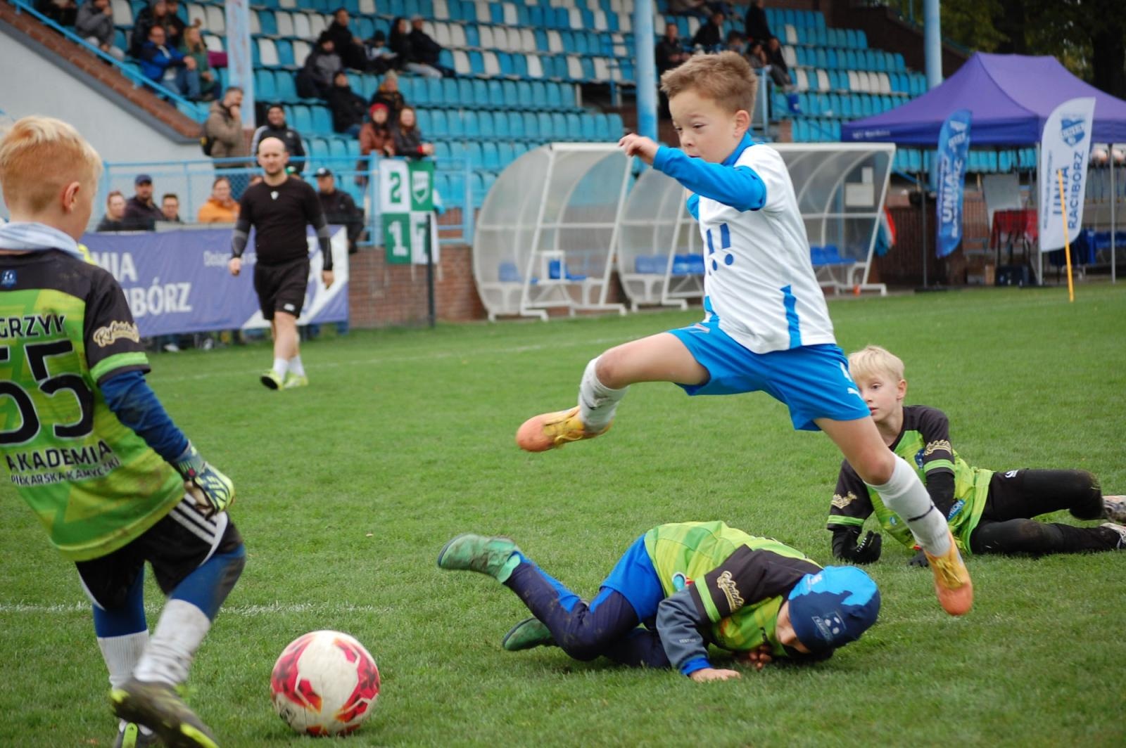Zdjęcie w galerii na portalu naszraciborz.pl: Macron Cup. Piłkarska rywalizacja przy Srebrnej [FOTO] wiadomości z regionu