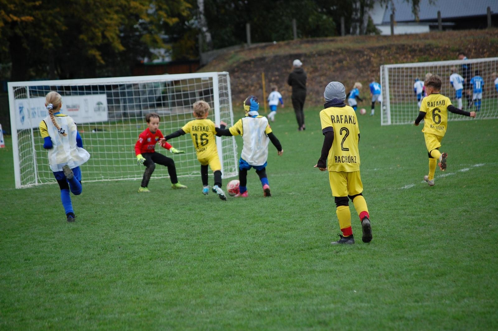Zdjęcie w galerii na portalu naszraciborz.pl: Macron Cup. Piłkarska rywalizacja przy Srebrnej [FOTO] wiadomości z regionu