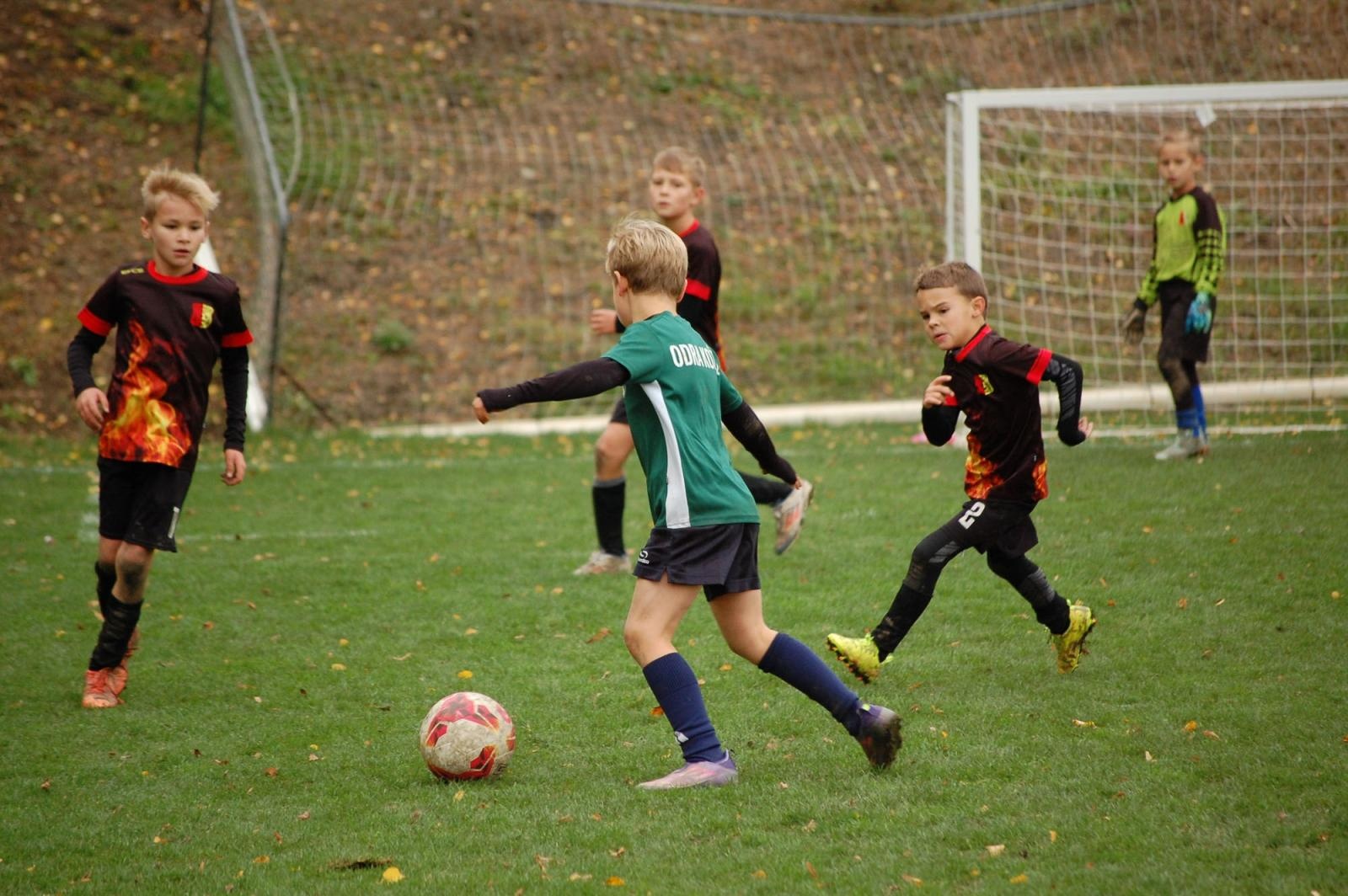 Zdjęcie w galerii na portalu naszraciborz.pl: Macron Cup. Piłkarska rywalizacja przy Srebrnej [FOTO] wiadomości z regionu