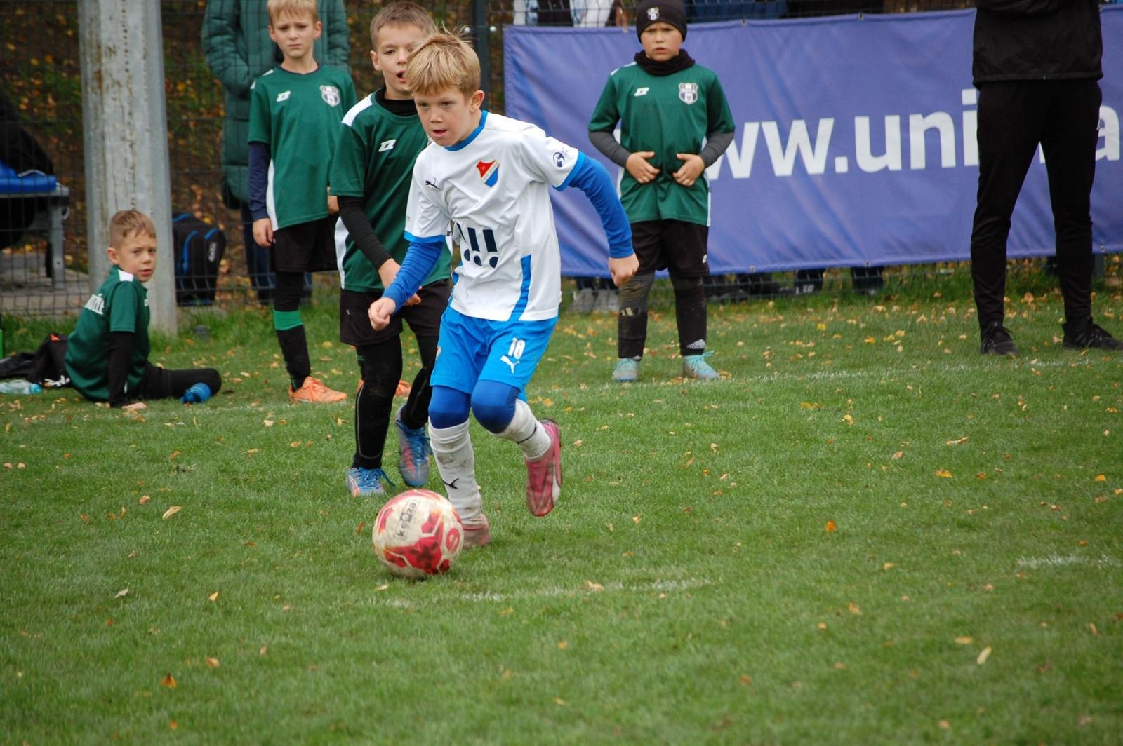 Zdjęcie w galerii na portalu naszraciborz.pl: Macron Cup. Piłkarska rywalizacja przy Srebrnej [FOTO] wiadomości z regionu