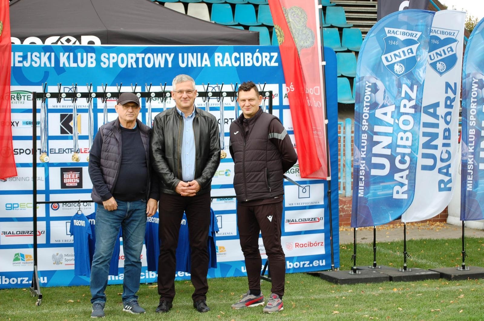 Zdjęcie w galerii na portalu naszraciborz.pl: Macron Cup. Piłkarska rywalizacja przy Srebrnej [FOTO] wiadomości z regionu