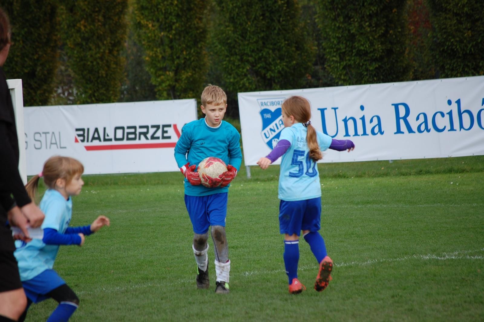 Zdjęcie w galerii na portalu naszraciborz.pl: Macron Cup. Piłkarska rywalizacja przy Srebrnej [FOTO] wiadomości z regionu