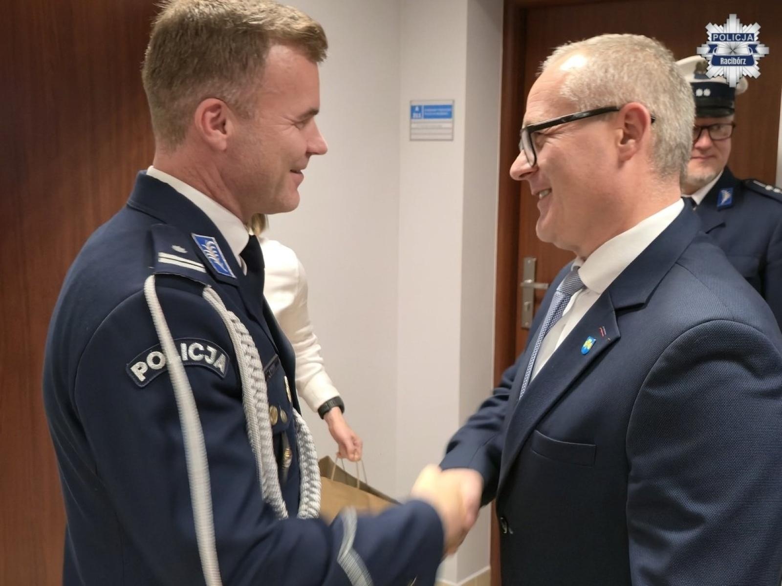 Zdjęcie w galerii na portalu naszraciborz.pl: Raciborska policja ma nowego komendanta wiadomości z regionu