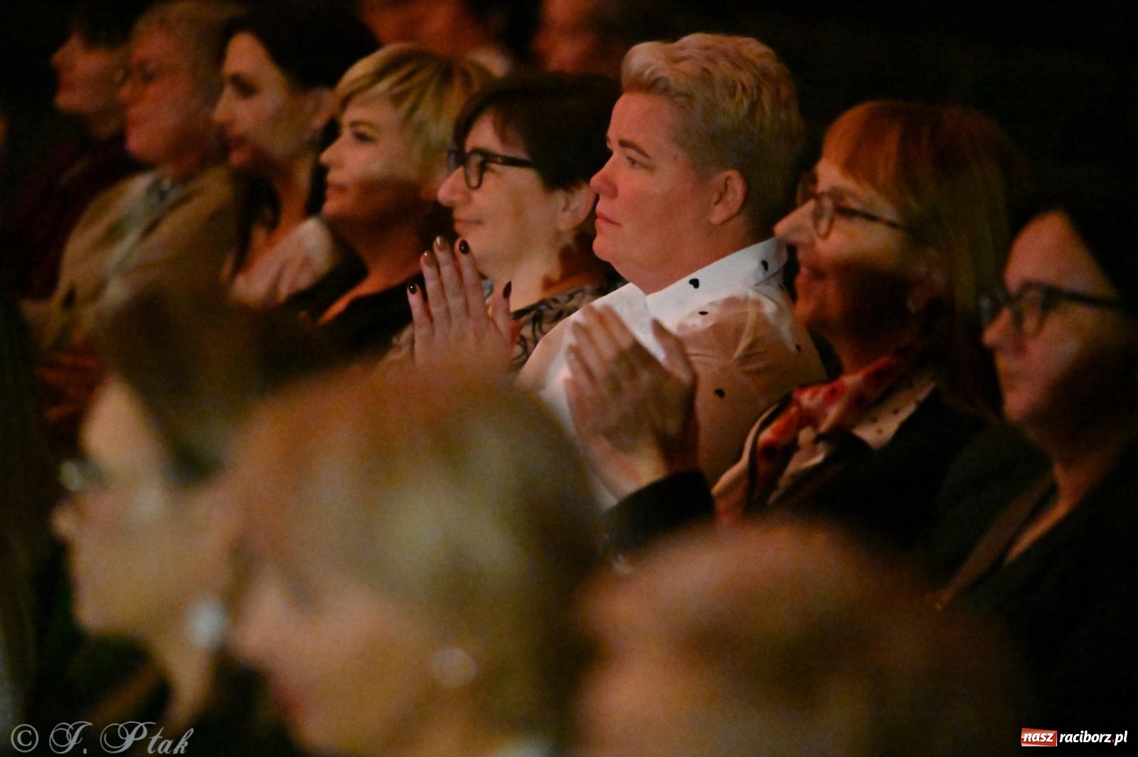 Zdjęcie w galerii na portalu naszraciborz.pl: Miejskie obchody Dnia Edukacji Narodowej i jubileusz 125-lecia SP 5 w Raciborzu wiadomości z regionu
